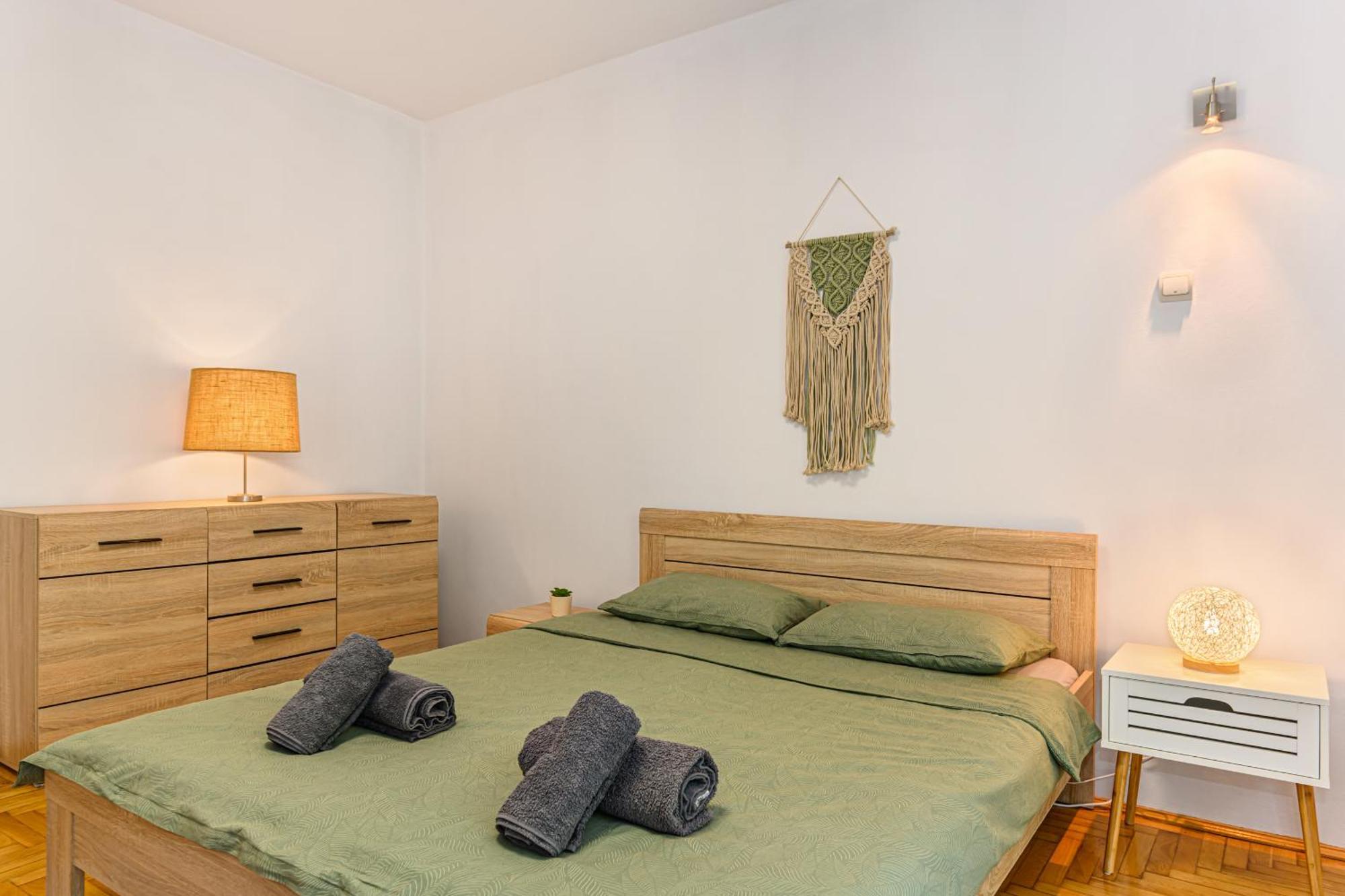 C Alex Apartment Brasov Bagian luar foto